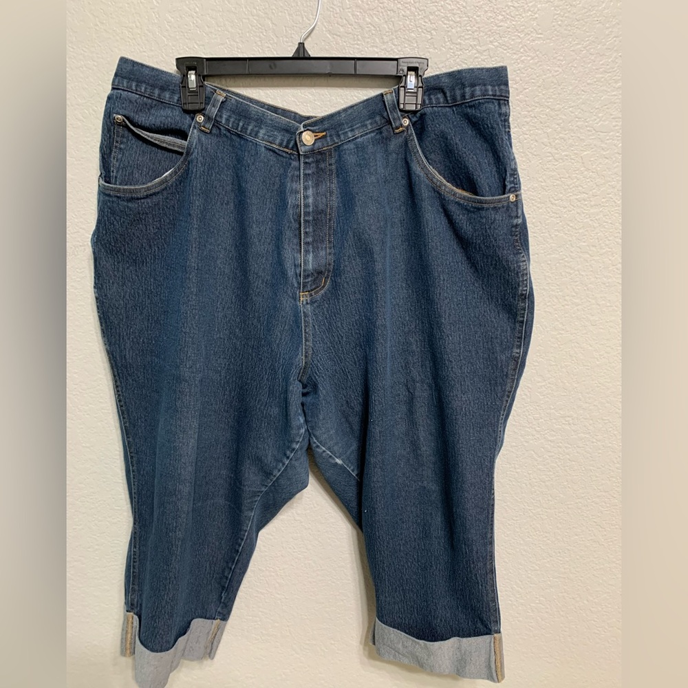 Adriana sport capris, blue, size 20W